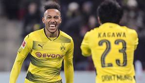 Pierre-Emerick Aubameyang jubelt mit Shinji Kagawa