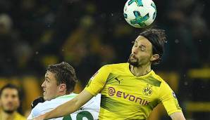 Neven Subotic beim Kopfballduell gegen Werder Bremen