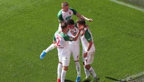 Der FC Augsburg schlägt die wenigsten Flanken in der laufenden Saison: 44 Stück nämlich. 27,3 Prozent davon kamen beim Mitspieler an, das ist Bestwert in der Liga!