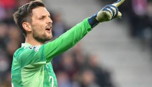 SVEN ULREICH: Der auslaufende Vertrag des Neuer-Vertreters ist um ein Jahr bis 2023 verlängert worden. "Er passt mit seinem Charakter und seiner Mentalität optimal in unsere Gruppe. Sven hat ein ausgezeichnetes Verständnis für seine Rolle", sagte Brazzo.