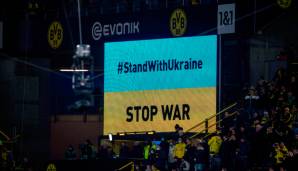 Der russische Sender MatchTV hat die Übertragung der Partie Dortmund gegen Leipzig abgebrochen. Grund: Anti-Kriegs-Botschaften im Stadion.