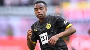 youssoufa-moukoko-borussia-dortmund-main-img