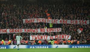 Fans des FC Bayern München haben in der Champions League doppelt für Aufsehen gesorgt.