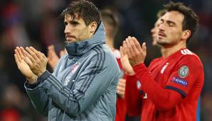 Javi Martinez und Mats Hummels krachten im Training gegeneinander.