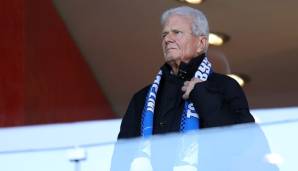 Dietmar Hopp auf der Tribüne der Arena in Sinsheim.