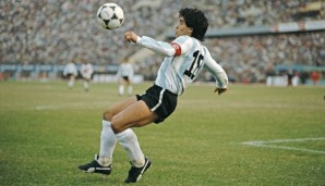 DIEGO MARADONA: Die Bayern waren einst in fortgeschrittenen Verhandlungen mit dem argentinischen Superstar, als dieser noch beim FC Barcelona unter Vertrag stand.