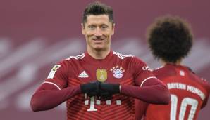 PLATZ 1: ROBERT LEWANDOWSKI - Durchschnittsnote: 2,56 (25 bewertete Spiele): Es gibt nicht genügend Superlative, um Lewandowskis Jahr zu beschreiben. Knackte zuletzt mit seinem 43. Ligatreffer des Jahres auch diesen Uraltrekord Gerd Müllers.