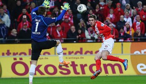 Ron-Robert Zieler bekam nicht viel zu tun, musste dennoch hinter sich greifen