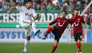 Emre Cans (l.) Leverkusener treten weiterhin auf der Stelle