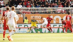 Alfred Finnbogason erzielte in der 36. Minute das 1:0 für den FC Augsburg