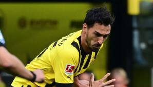 MATS HUMMELS: Überließ Schlotterbeck seine angestammte linke Seite in der Innenverteidigung. Nicht ganz so stark in den Spielaufbau eingebunden wie sonst. Über weite Strecken souverän, bei Bayers Schlussspurt aber nicht immer auf der Höhe. Note: 3,5.