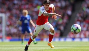 Für die Position des Rechtsverteidigers galt lange Zeit Arsenals Hector Bellerin als 1a-Lösung. Nach wochenlangen Gerüchten lag eine Verpflichtung des spanischen Nationalspielers jedoch recht früh bei den Akten