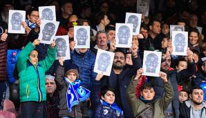 Die Fans von Napoli stehen hinter Kalidou Koulibaly.