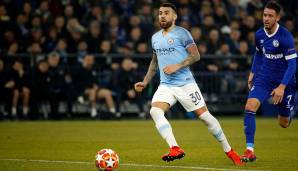 Nicolas Otamendi: Mit seinem Handspiel verursachte er den ersten Schalker Elfmeter und sah dafür Gelb. Ein Foul gegen Burgstaller (68.) resultierte in der zweiten Gelben Karte. Platzverweis! Note: 5.