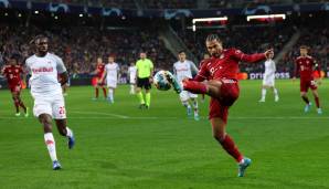 SERGE GNABRY: War lange Bayerns bester Offensivspieler. Gute Chance nach toller Finte (10.), legte Sanes Chance auf (30.) und wurde selbst zweimal geblockt (40.). In Halbzeit zwei mit guten Dribblings, die letzte Präzision fehlte aber oft. Note: 2,5.