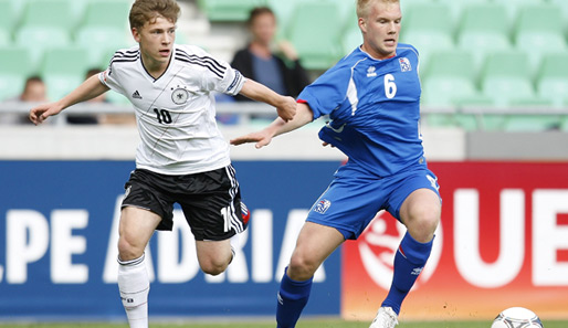 Maximilian Meyer (l.) ist einer der Stars der deutschen U 17