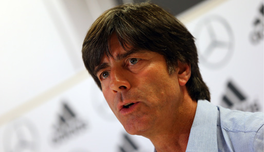 Auf der Donnerstags-PK stellte sich Bundestrainer Joachim Löw den kritischen Fragen