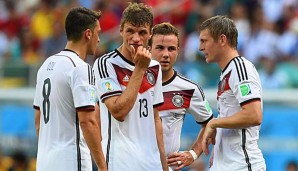 Diskussionsbedarf bei deutschem Quartett Özil, Müller, Götze und Kroos (v.l.)