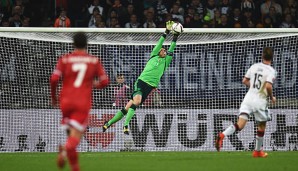 Manuel Neuer hält trotz dem Aderlass am Ziel Europameister fest