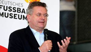 Reinhard Grindel könnte Wolfgang Niersbach beerben