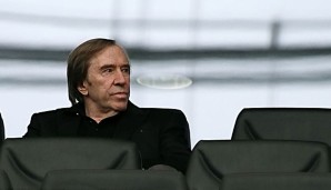 Günter Netzer wehrt sich juristisch gegen die Vorwürfe von Theo Zwanziger