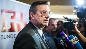 Reinhard Grindel sprich in Bezug auf die Flüchtlingsarbeit der Vereine von einer "Win-Win-Situation"