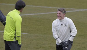 Bastian Schweinsteiger hat sich erneut am Knie verletzt