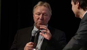 Horst Hrubesch kann die Stürmer-Debatte nicht nachvollziehen