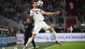 Leon Goretzka: Zwischen den gegnerischen Abwehrreihen etwas verloren. Kaum ins Spiel eingebunden. Wirkte etwas hektisch am Ball und schenkte einige Bälle unnötig ab. Note: 4,5.