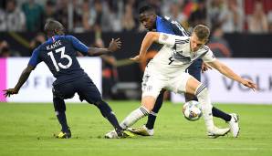 Matthias Ginter: Ohne großen Offensivdrang, dafür ein echter Stabilisator in der Defensive – sehr zweikampfstark und entschieden in seinen Luftduellen. Hatte Matuidi voll im Griff. Note: 2.