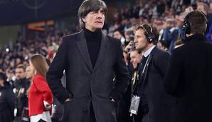 Joachim Löw kündigt Wechsel für Spiel gegen Holland an.