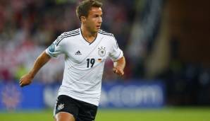 8. MARIO GÖTZE - Alter bei Debüt: 20 Jahre, 19 Tage. Das Dortmunder Offensiv-Talent gab sein Debüt bei der EM 2012 gegen Griechenland (4:2). Letztlich scheiterte Deutschland im Halbfinale. Zwei Jahre später schoss er Deutschland dann zum WM-Titel.