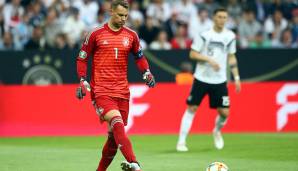 Manuel Neuer: Wirkte so ein wenig wie der kleine Bruder, der beim FIFA-Zocken mit auf der Couch sitzt, aber nur zusehen darf. Musste sich nur bei einem Freistoß kurz vor der Pause auszeichnen. Note: 2.