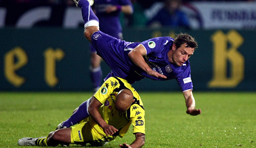 Benjamin Siegert (oben) schoss das 3:1 für den VfL Osnabrück gegen Borussia Dortmund