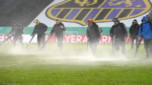 Wegen starker Regenfälle konnte am 7. Februar in Saarbrücken nicht gespielt werden.