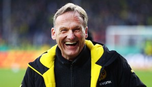 SPORTFREUNDE LOTTE - BORUSSIA DORTMUND 0:3: Hans-Joachim Watzke hatte gut lachen - die Begegnung konnte diesmal angepfiffen werden...