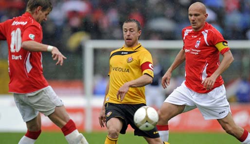 Rudolf Zedi (r.) gewann mit Erfurt in Dresden mit 3:1