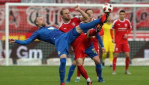 Eintracht Braunschweig kann noch absteigen. Für Halle dagegen endet die Saison auf Rang 4.