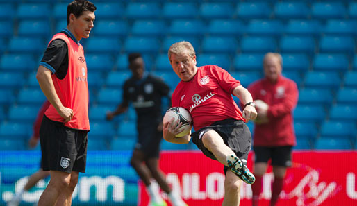 Gareth Barry im Trainingslager der englischen Nationalmannschaft mit Coach Roy Hodgson