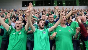 Bier trinken und Will Grigg besingen: Nordirlands Fans