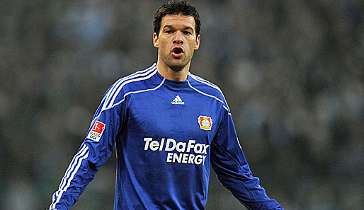 Michael Ballack droht erneut eine Verletzungspause vor dem Leverkusen-Spiel in Charkow