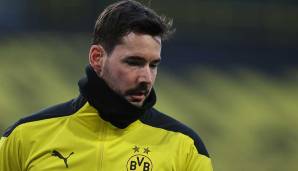 TOR - Roman Bürki (24 Pflichtspiele): Es war seine schwierigste BVB-Saison. Nach durchschnittlichen Leistungen, einigen Patzern und einer Verletzung musste er auf die Bank. Als er wieder gebraucht wurde, war er aber da und ein sicherer Rückhalt. Note: 4.