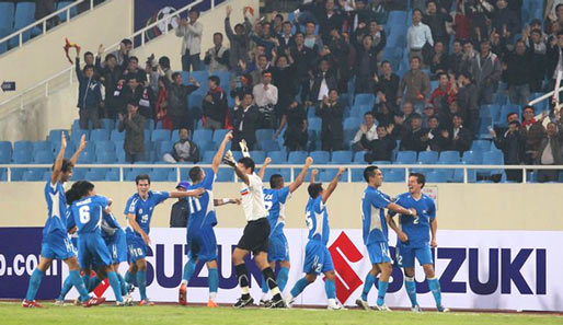 Das Nationalteam der Philippinen bejubelt den historischen Halbfinal-Einzug beim AFF Suzuki Cup