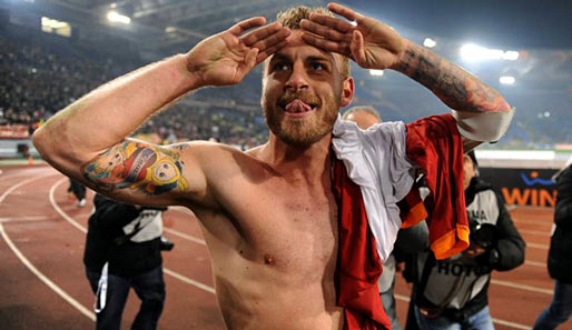 Daniele De Rossi (AS Rom) gilt als Kronprinz von Francesco Totti - kann sich aber nicht benehmen