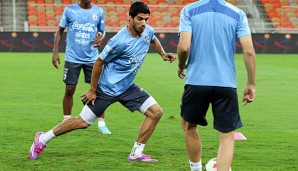 Luis Suarez durfte nach seiner Sperre wieder für die Nationalmannschaft in Riad auflaufen