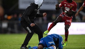 Aly Keita wurde von einem maskierten Hooligan niedergeschlagen