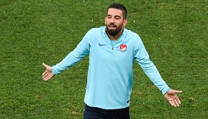 Arda Turan muss die Länderspiele gegen Russland und Kroatien vor dem Fernseher betrachten