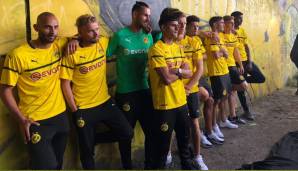 Im Rahmen der USA-Reise stellte der BVB sein Trikot für die Pokalspiele (ICC, DFB-Pokal, Champions League) vor.