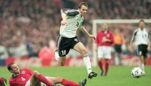 77 Jahre nach der Eröffnung war ausgerechnet das WM-Quali-Spiel zwischen Deutschland und England die letzte Partie der Nationalmannschaft im altehrwürdigen Wembley. Dietmar Hamann traf zum 1:0-Sieg.