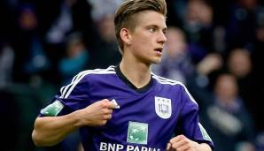 MITTELFELD - Dennis Praet: Der Belgier ist ebenfalls ein KRC-Eigengewächs, wechselte aber in jungen Jahren zu Ligakonkurrent RSC Anderlecht. Von dort führte sein Weg über Sampdoria zu Leicester City, das sich seine Dienste 21 Mio. Euro kosten ließen.